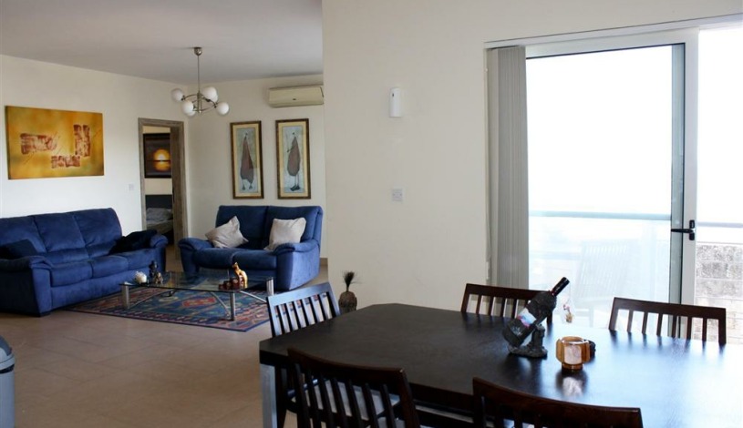 Apartment Main Street San Ġiljan - Apt 35846